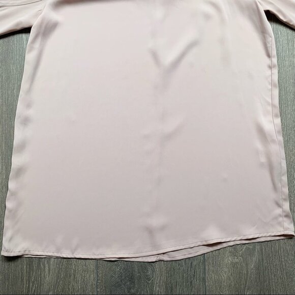 Revolve L'Academie Cold Shoulder Tie Long Sleeve Blouse Taupe Pink Size Medium - Picture 15 of 16